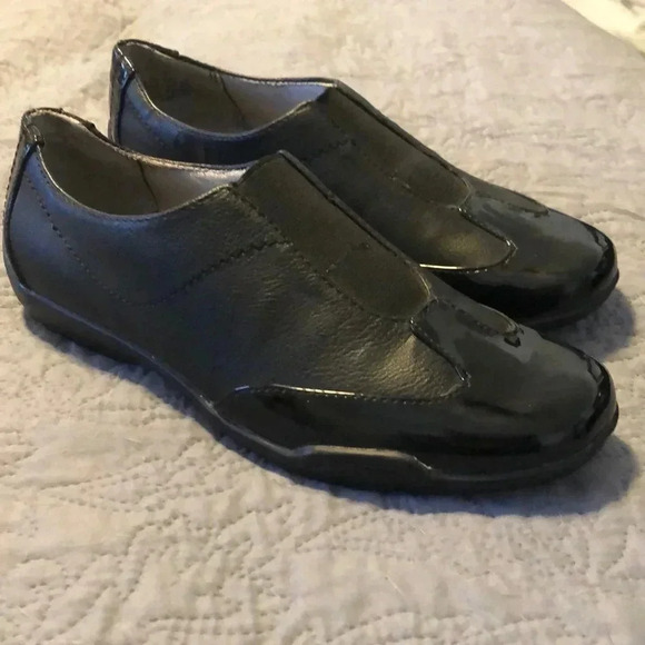 Lifestride Simply comfort black flat shoes. Free with 2+ item bundle! - Picture 2 of 7